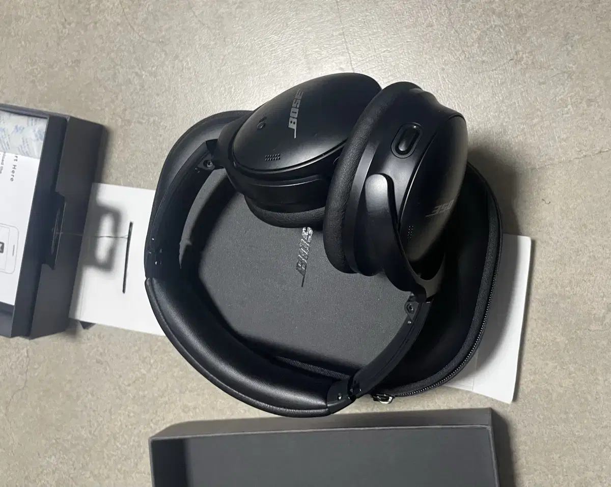 Bose QC45 헤드셋 15만원 - 박스 있음, 실사용 5회